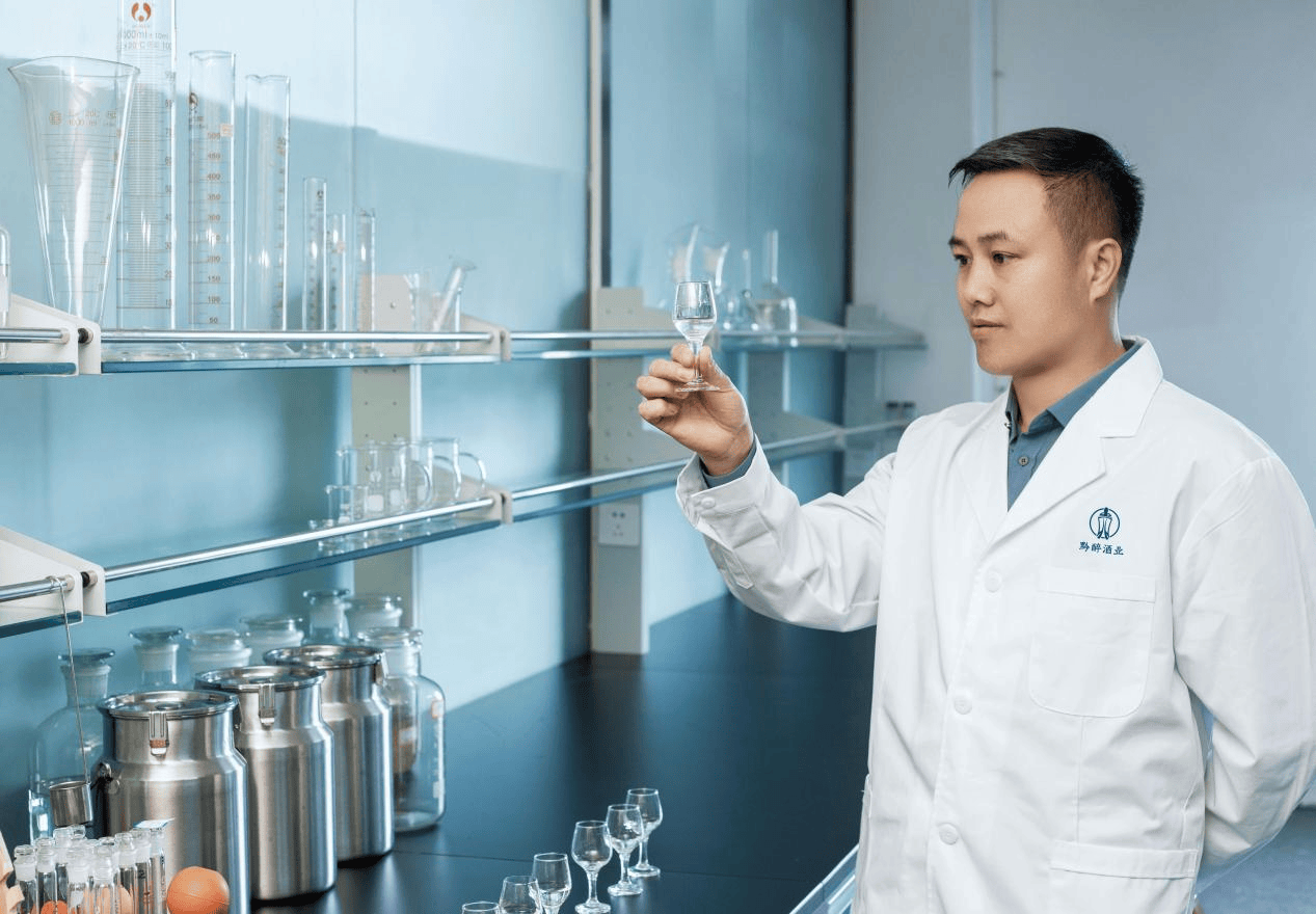 黔醉酒業(yè)總工程師趙仕蛟 | 二十九載奮斗不輟，農(nóng)家少年終成不凡工匠